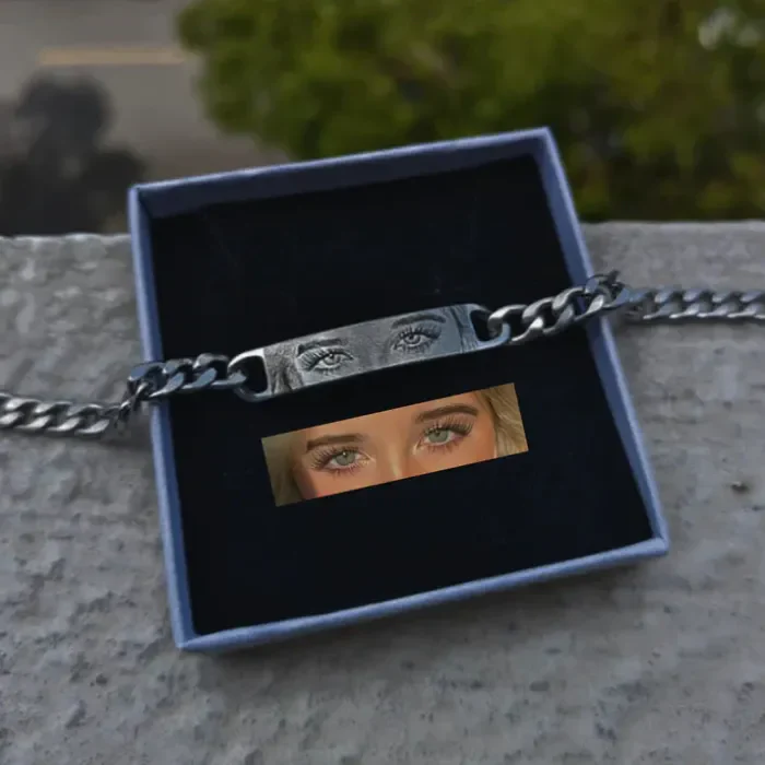 ESSENCEMADRID - Pulsera personalizada con mirada